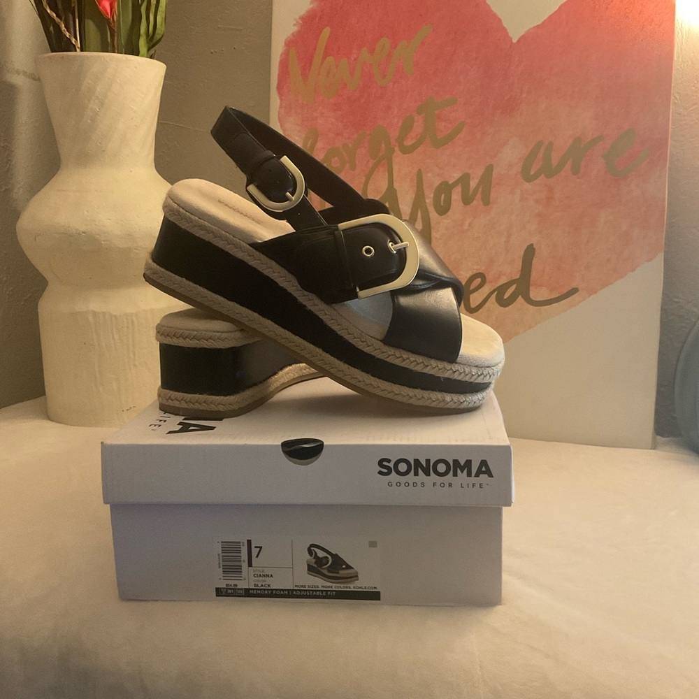 Sonoma Black and Cream Platform Sandals
